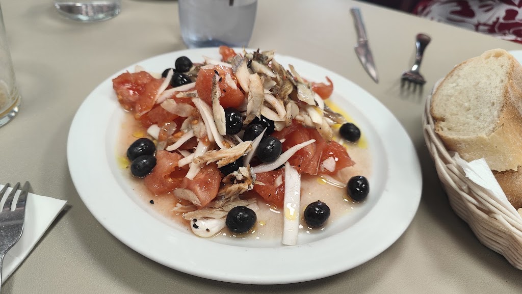 Bar El Cortijo — Comida y bebida