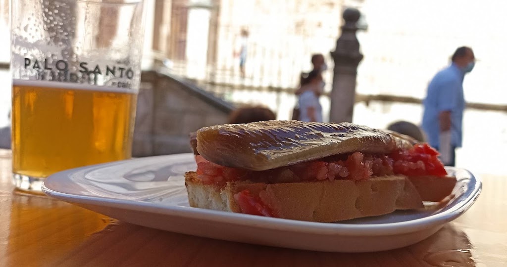 Palo Santo Cafe — Comida y bebida