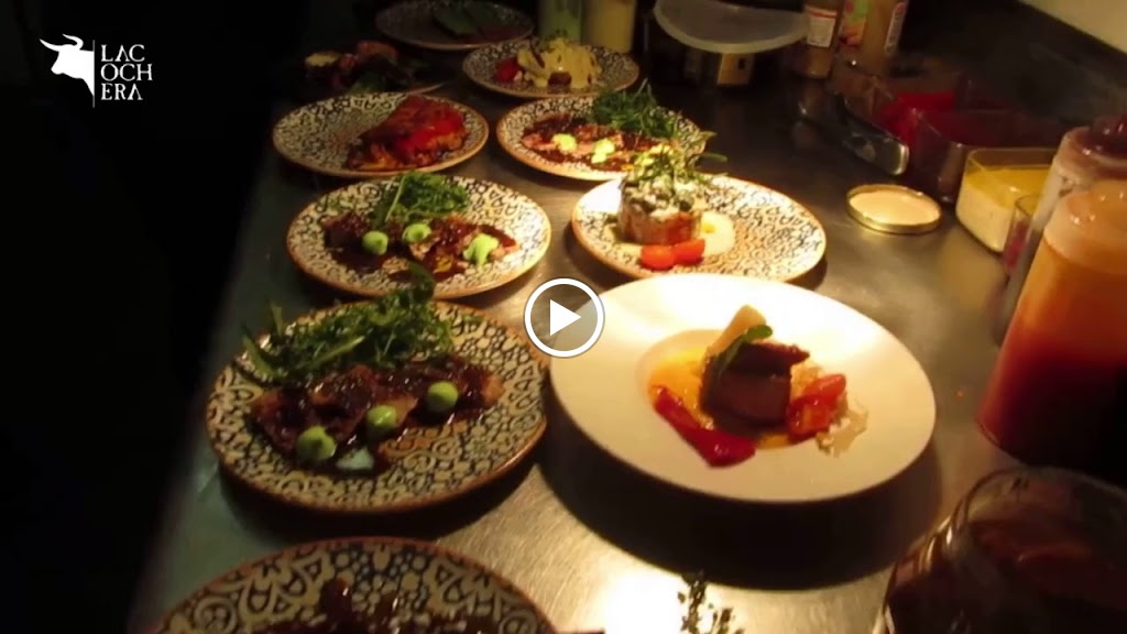 Bar La Cochera — Comida y bebida