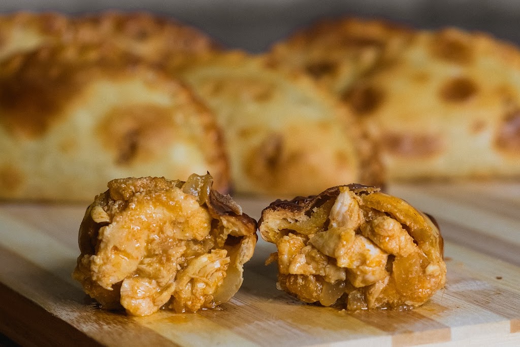 Empanadas Tio Bigotes — Comida y bebida