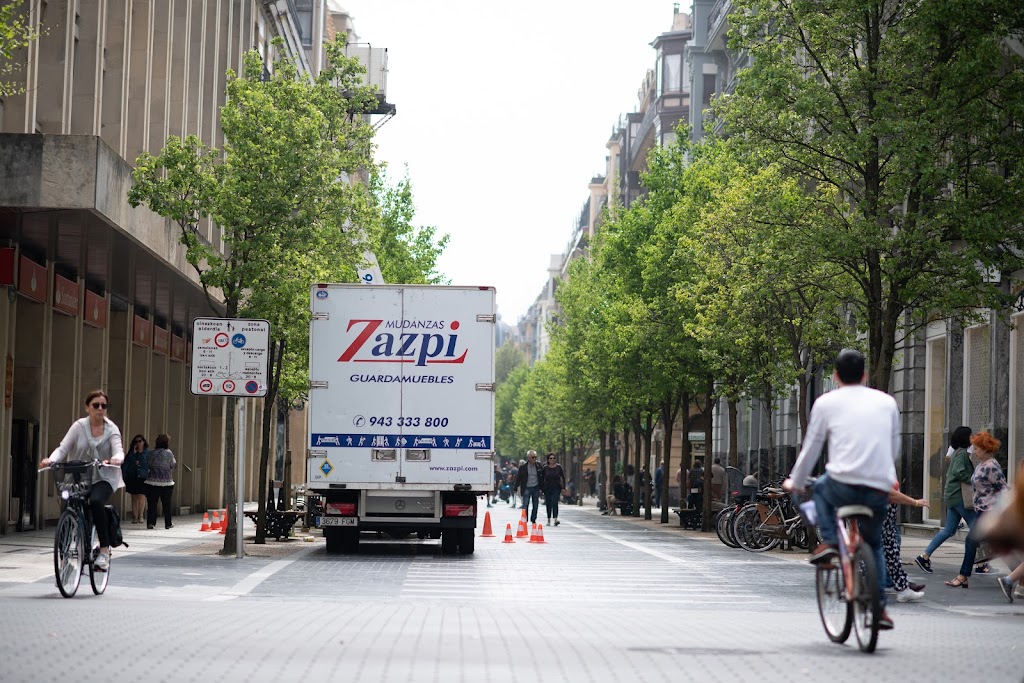 Mudanzas Zazpi