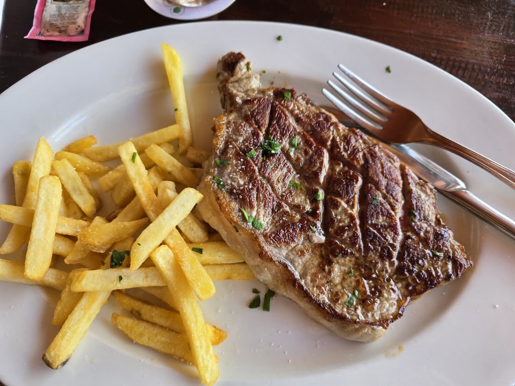 Cactus Jacks — Comida y bebida