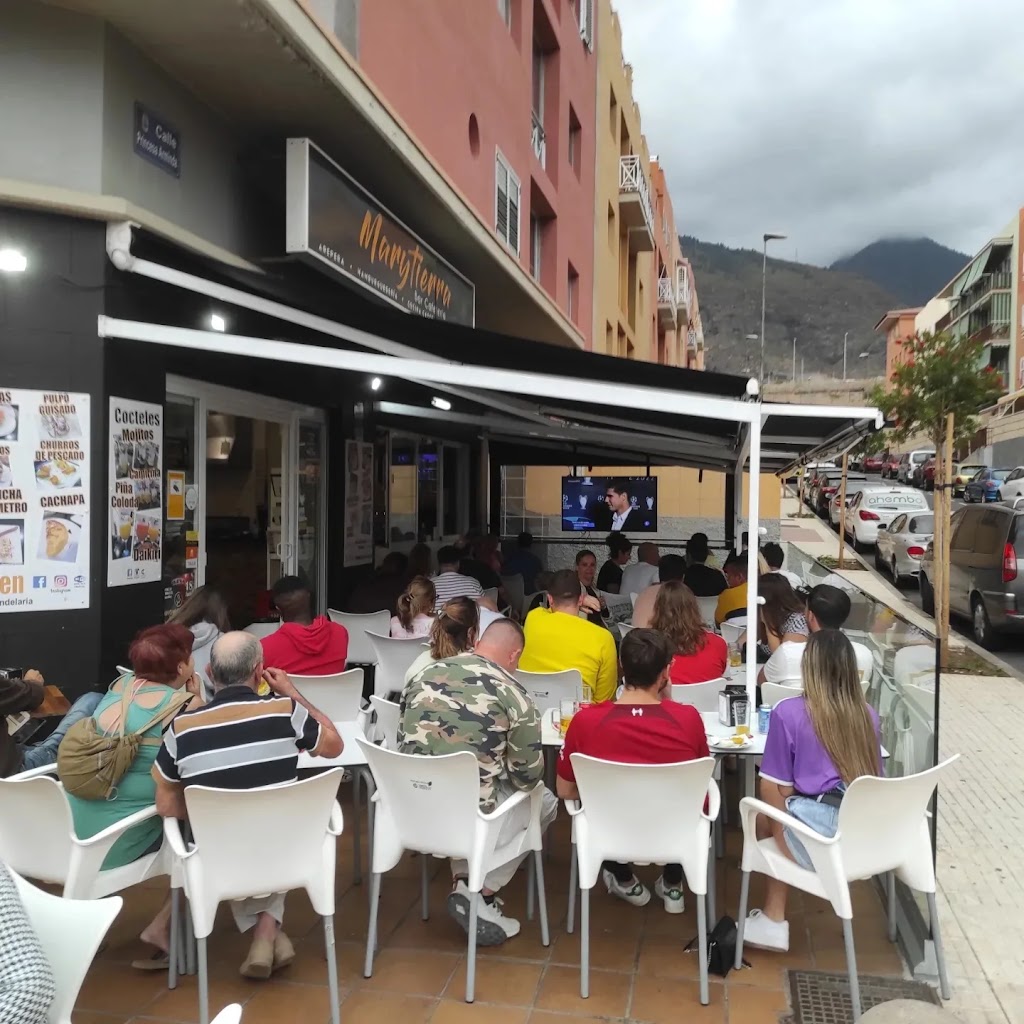 Restaurante Mar y Tierra Candelaria — Ambiente