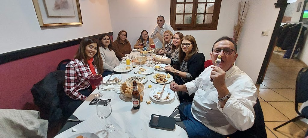 Cafeteria - Restaurante El Puente — Ambiente
