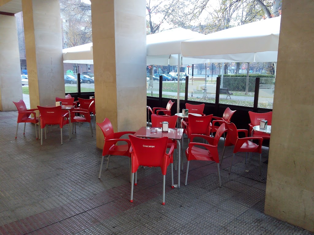 Cafe Bar PJ — Ambiente