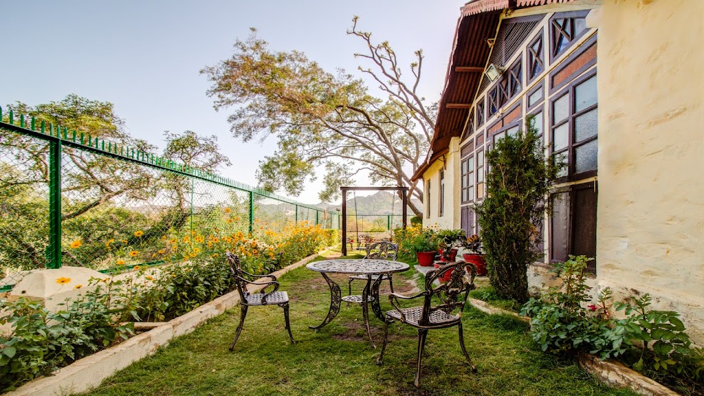 Royal Heritage Lake View Resort