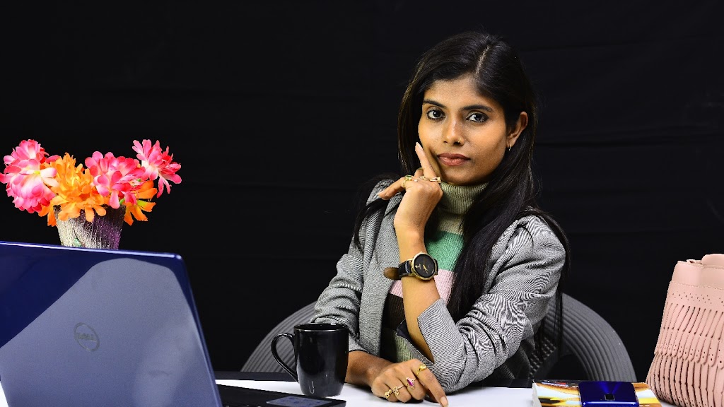 Fashionn In The City Best Salon And Academy Chunniganj Kanpur