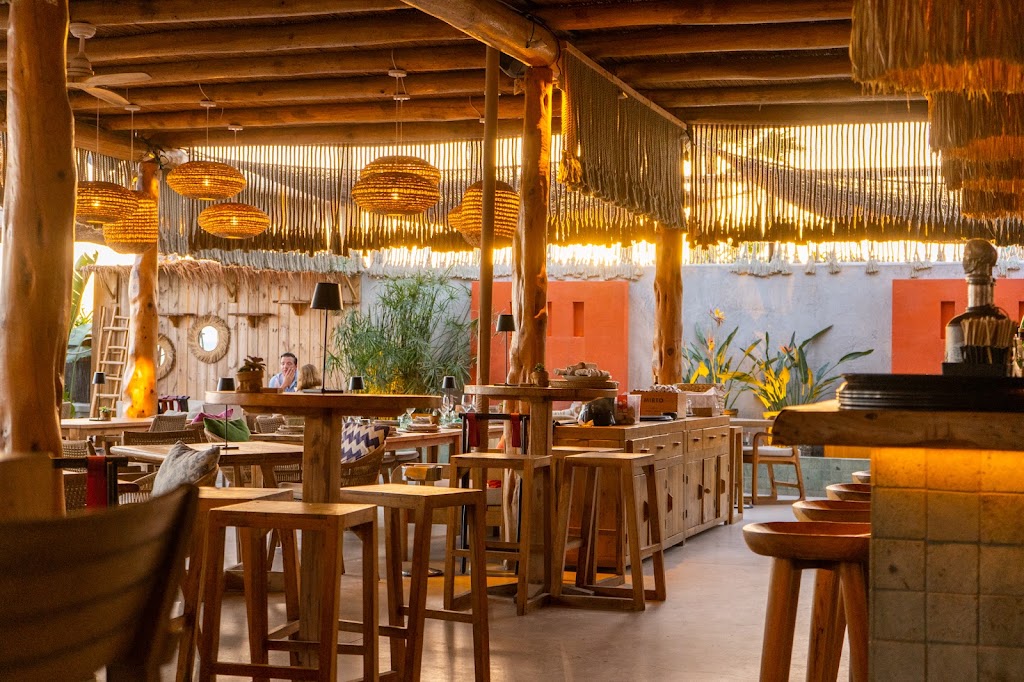 NOSSO Summer Club Marbella — Ambiente
