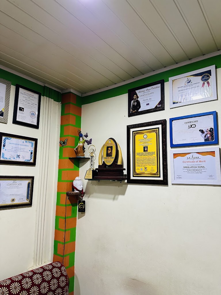 Jithaas Beauty Parlour