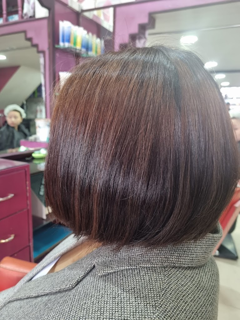 Lata S Beauty Parlour