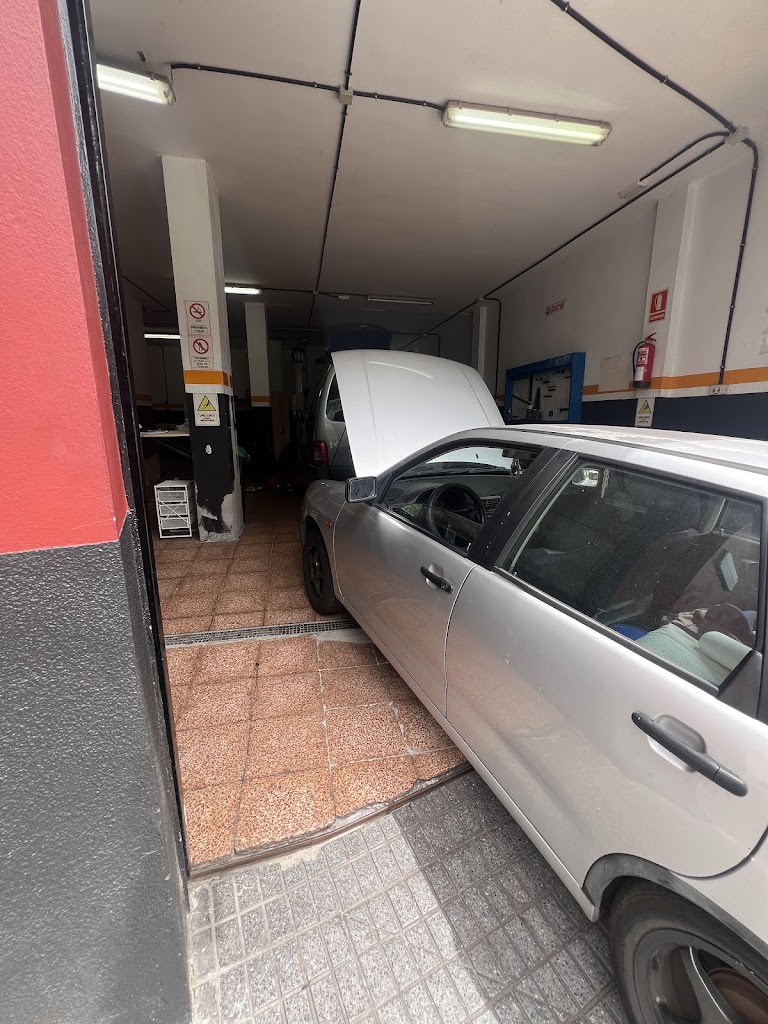 A.D MOTOR — Del propietario