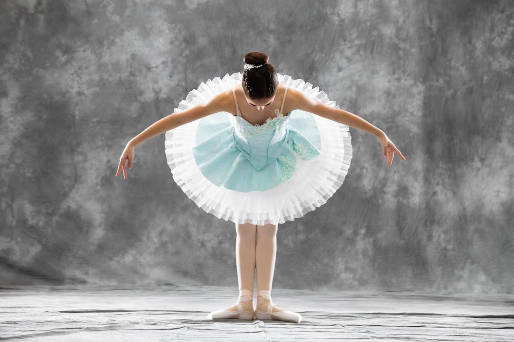  En Avant School of Dance