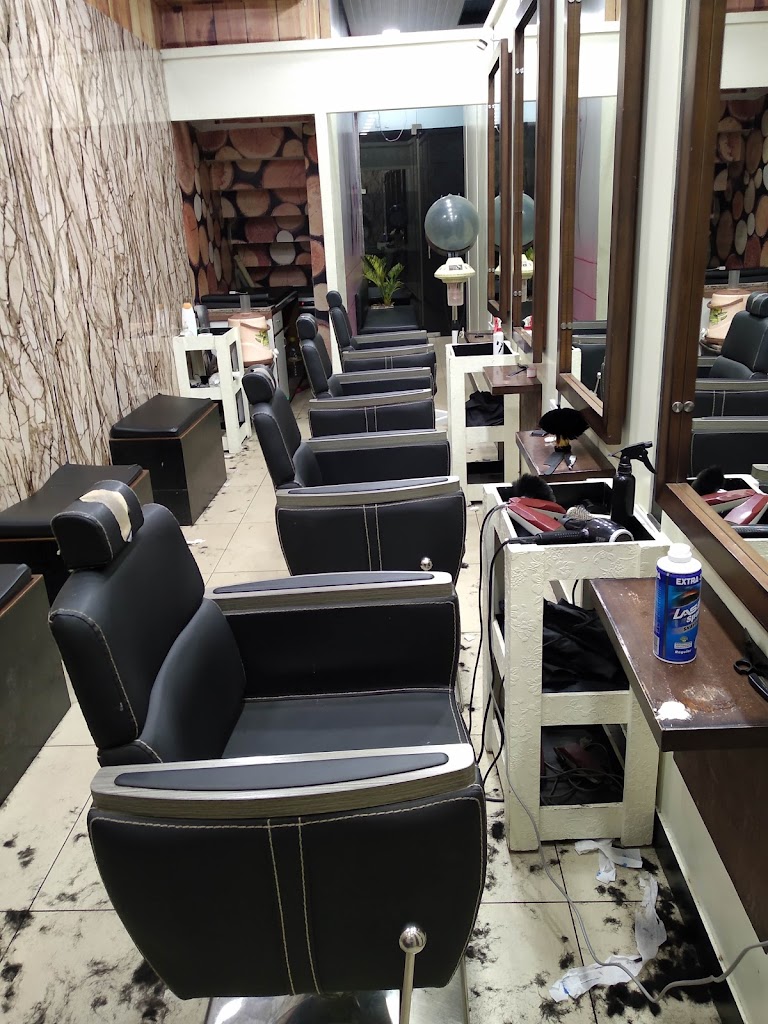 Headhackers Unisex Saloon Academy