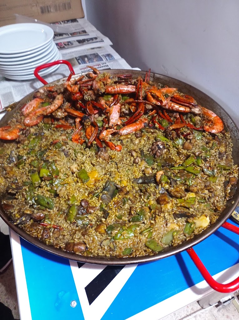 Bar Lina — Comida y bebida