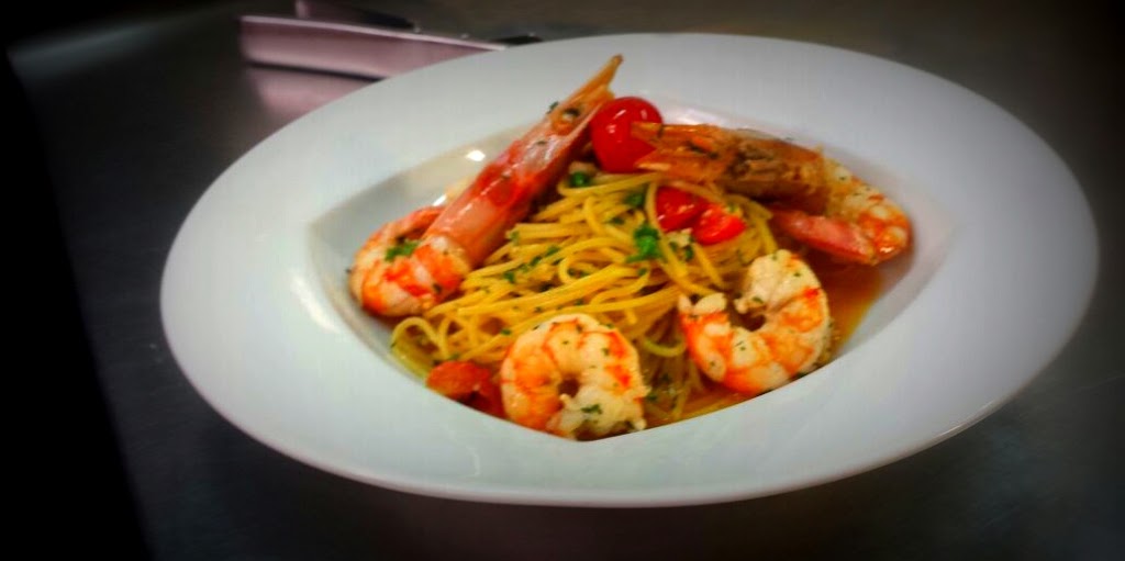 Spriz Restaurante — Comida y bebida
