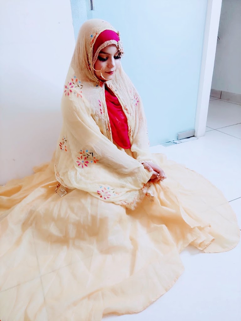 Clara International Beauty College Best Makeup Academy In Pathankot Best Academy In Pathankot Cosmetology