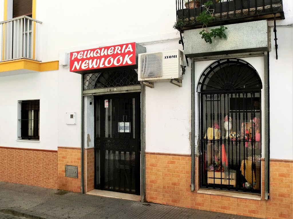 Peluqueria Serafin Lucas — Exterior