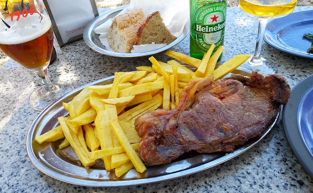 A Ponte da Mosqueira (O Chiringuito) — Comida y bebida