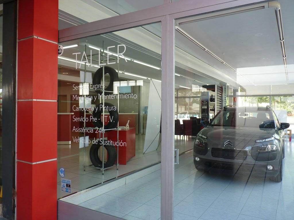 SAEZ TORRENS, S.A. - Citroen — Interior
