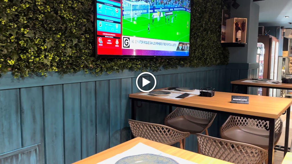 Taberna Cruza la Calle — Ambiente