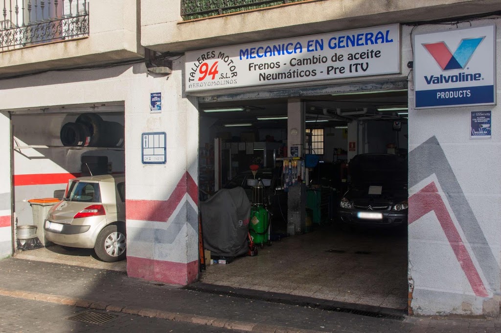 Taller Motor 94 Arroyomolinos — Exterior