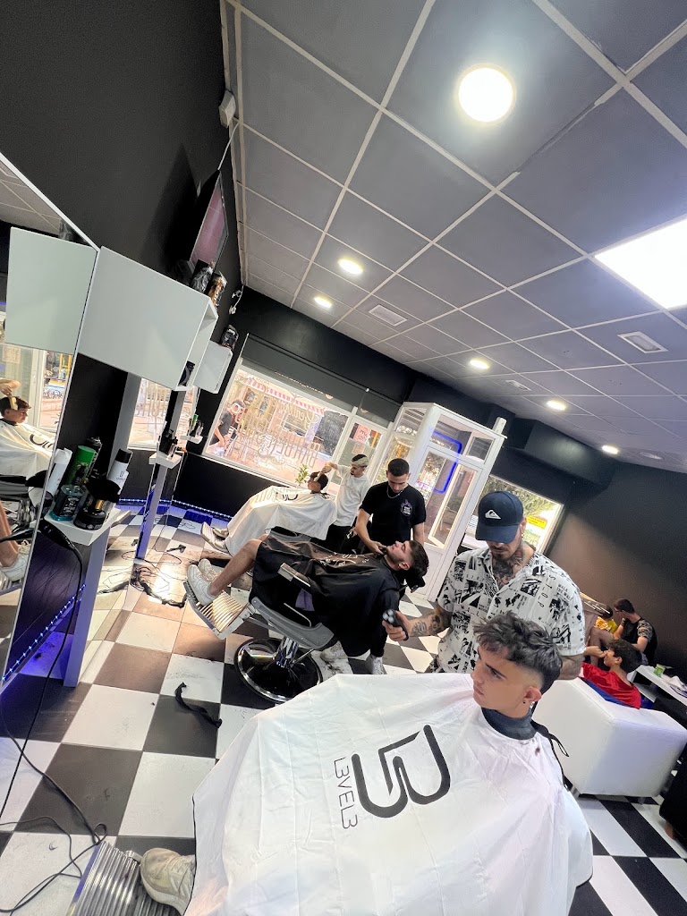 Oporto Hair Studio peluqueria Barberia — Peinado