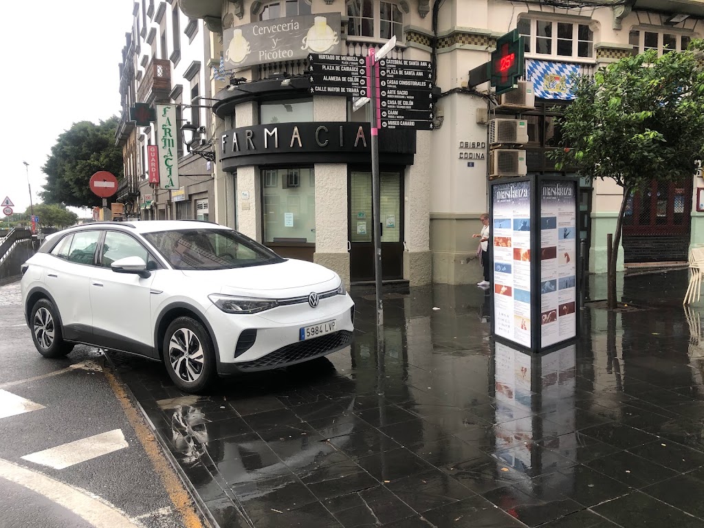 FARMACIA DE LA FUENTE — Del propietario