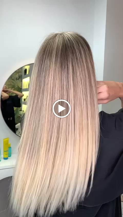 Adela Cardona Asesora De Imagen — Videos