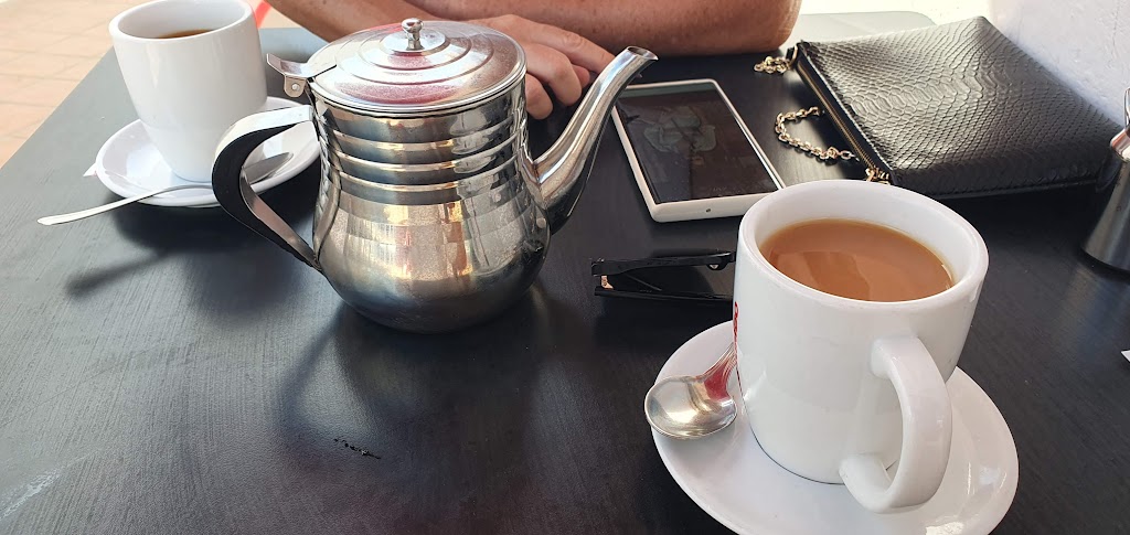 Yum Yum — Cafe