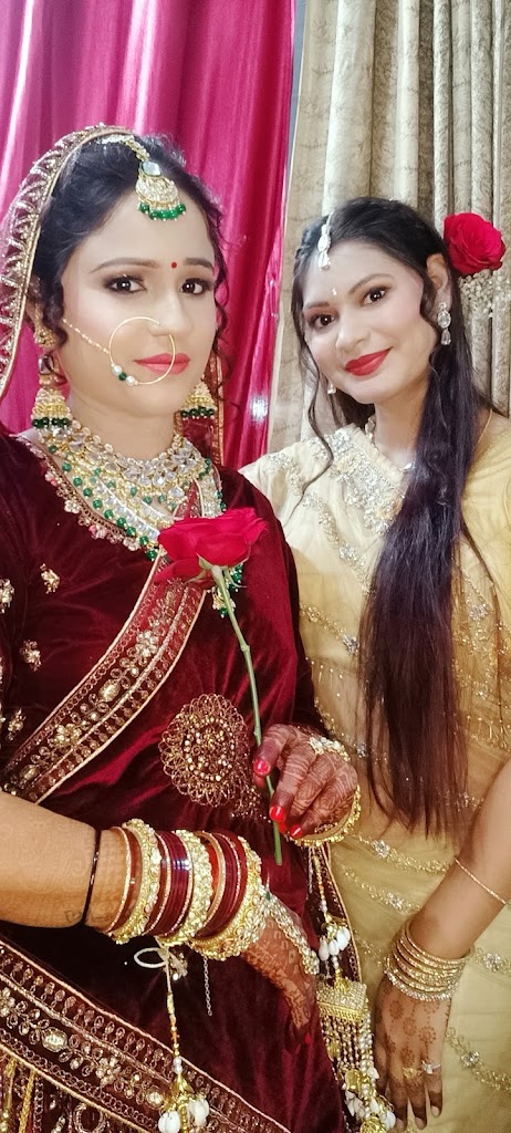 Roop Ainjal Beauty Parlour