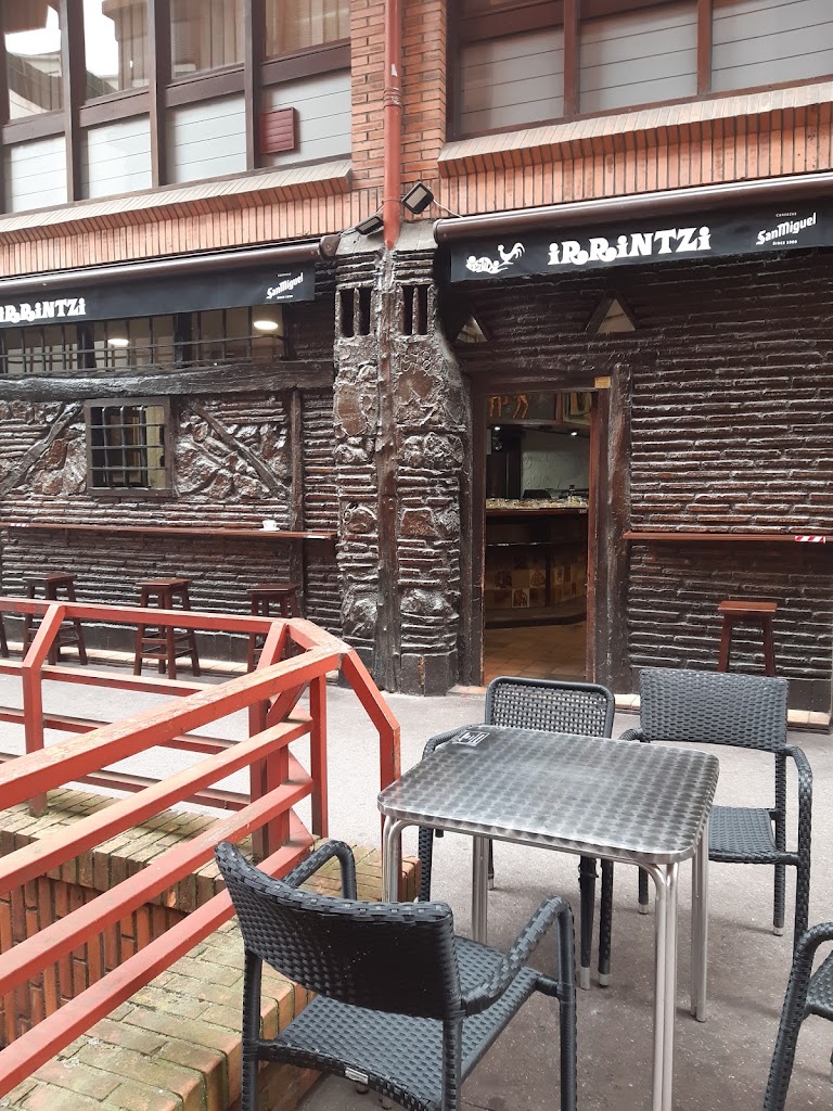Bar Irrintzi — Ambiente