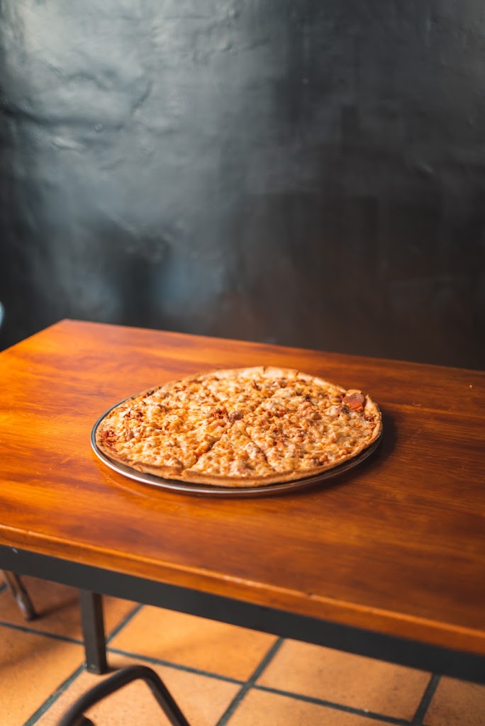 Pizzeria Baires Food&Drinks — Pizza