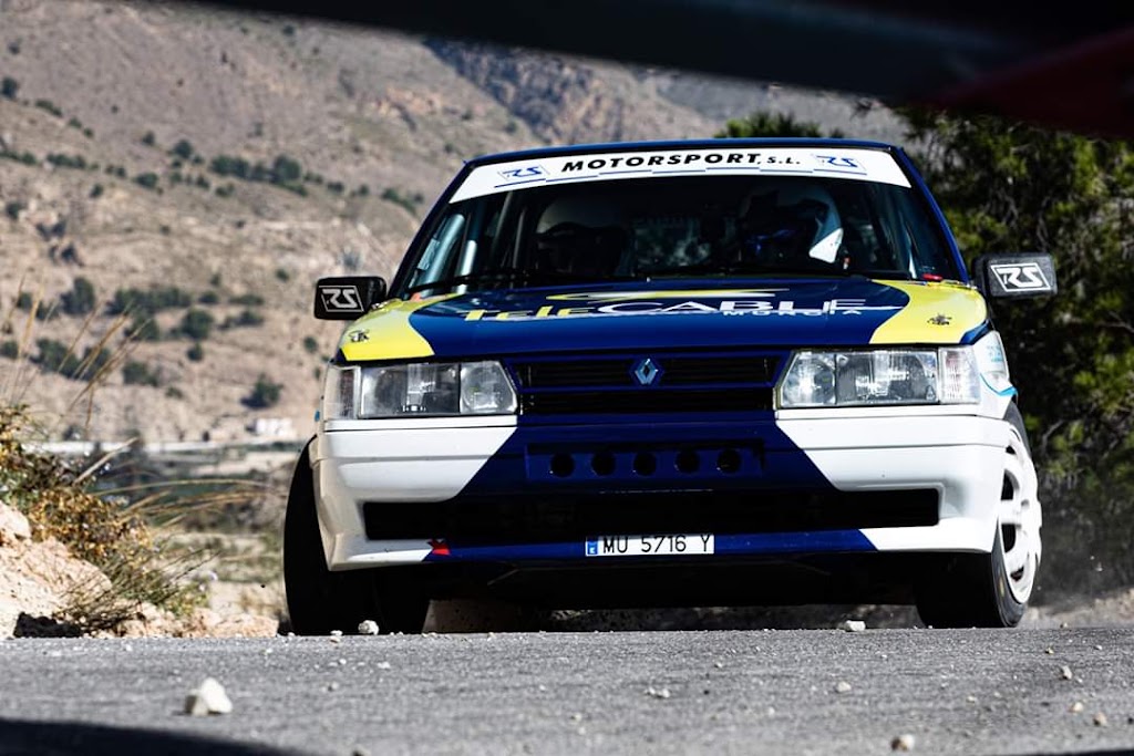 Castrol Service R S Motor Sport — Del propietario