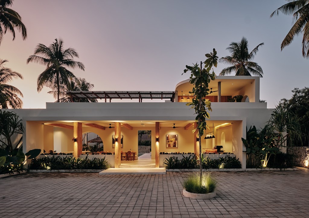 Boni Beach Lombok | Hotel & Restaurant