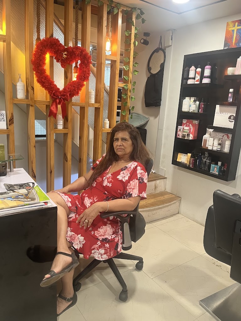 Adrienne Beauty Salon