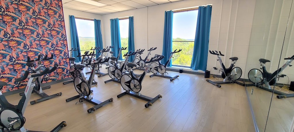  Lago Vista Fitness Co.