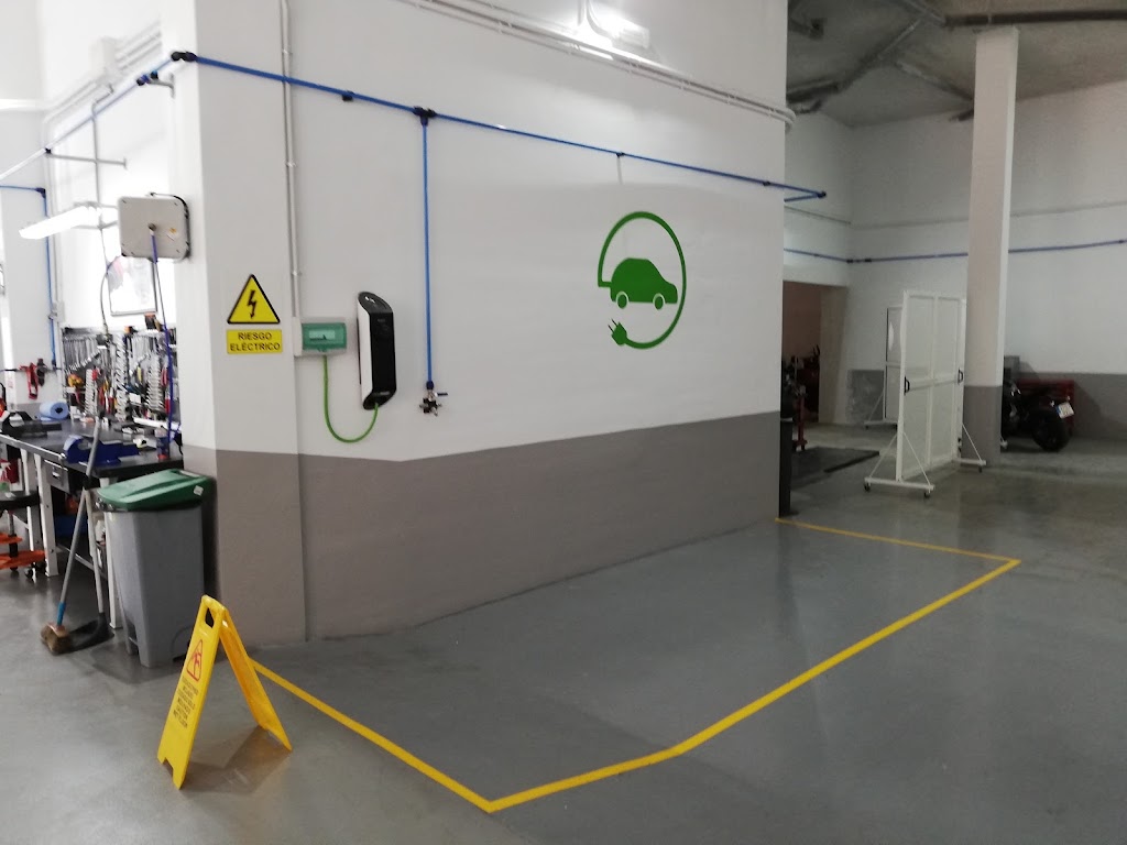 Talleres Pedro Martinez — Interior