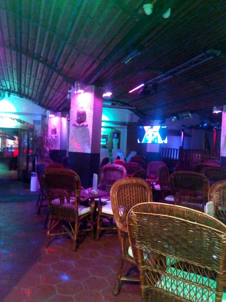 Bar WAY-KIKI — Ambiente