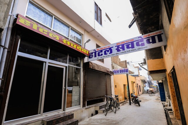 Oyo 68915 Hotel Sachdeva