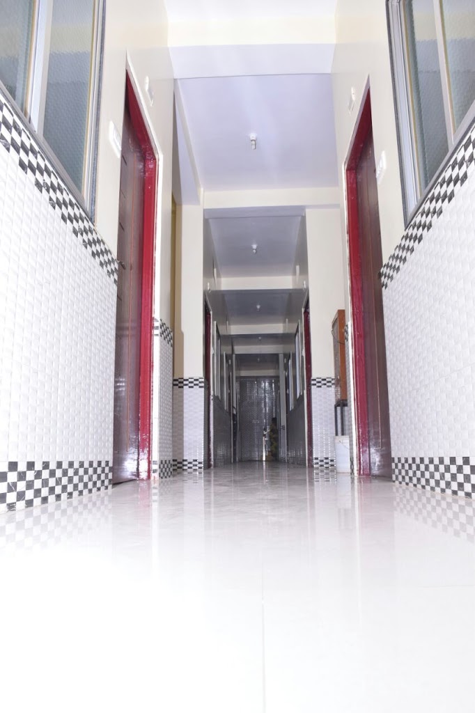 Ashoka Restaurant And Lodge