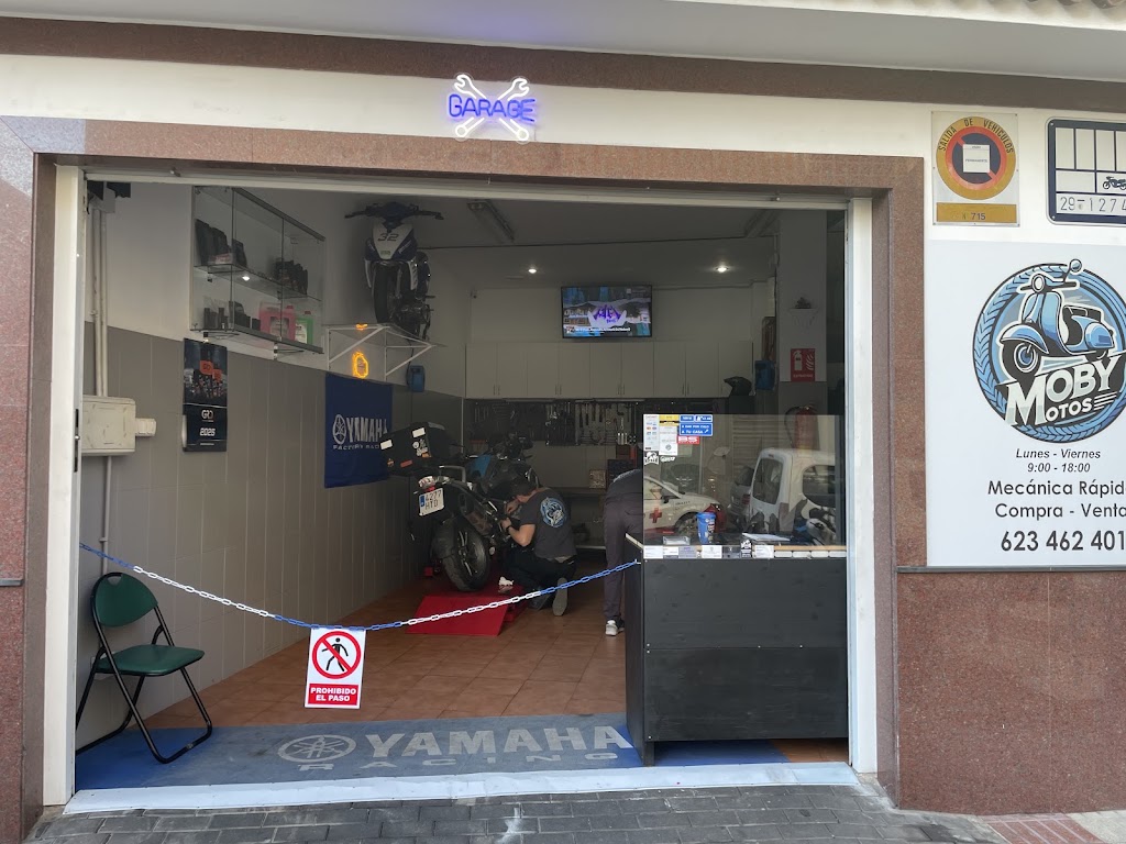 MobyMotos: taller de motos en Marbella — Exterior