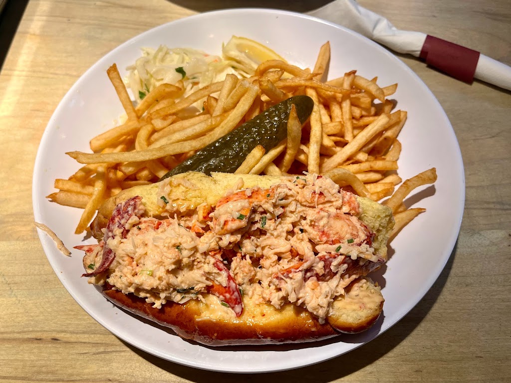 Lobster roll