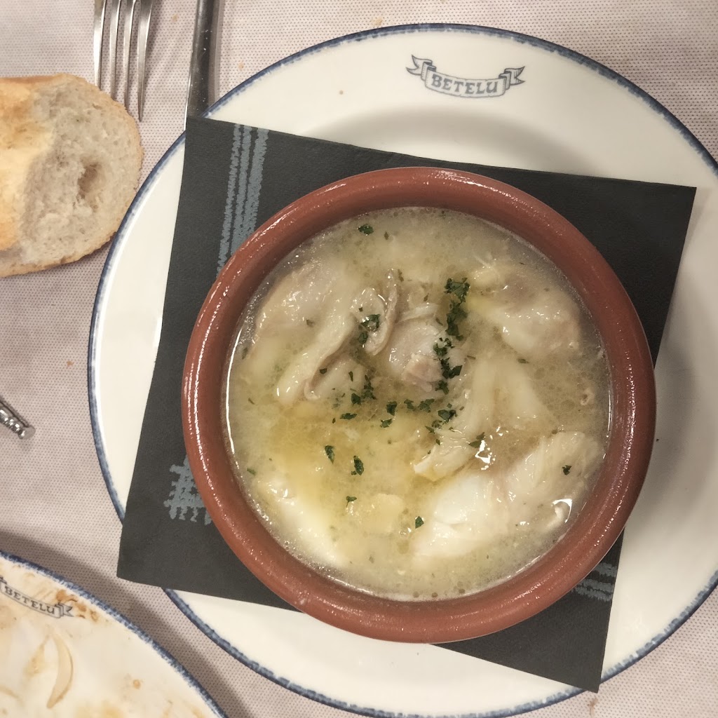 Bar Equs — Comida y bebida