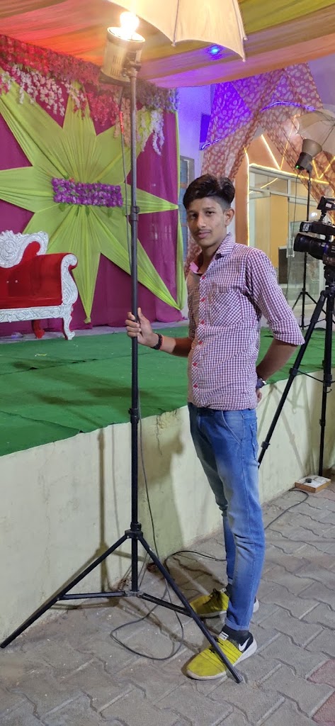 Studio New Manoj Aadhar Center