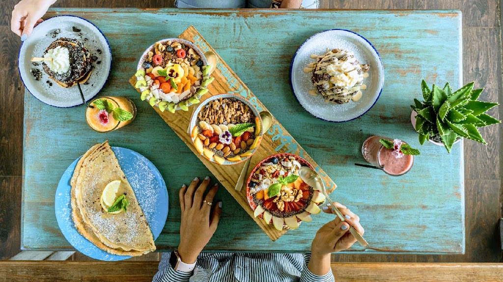 Bonbon cafe — Comida y bebida