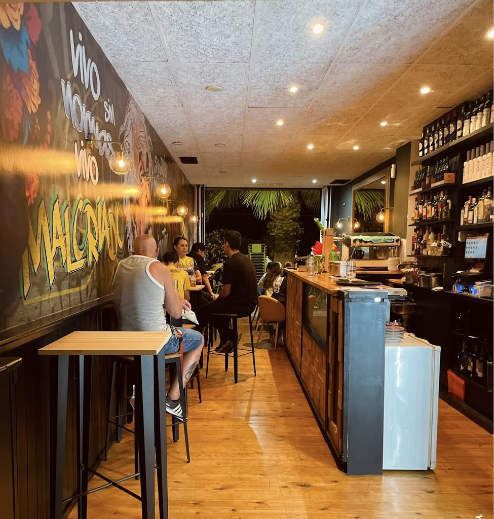 Malcriado Bar & Restaurante: Sabores Latinos y Mediterraneos