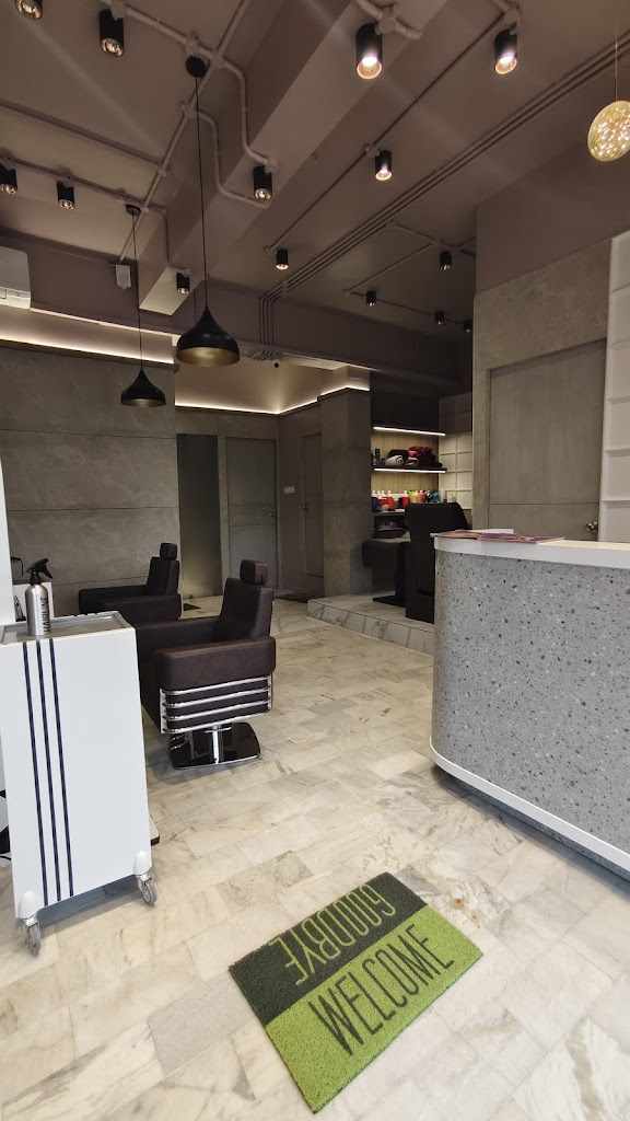 Naturals Salon Spa Majhi Gouri Tower