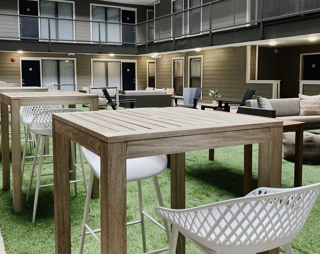 Yugo Champaign South 3Rd Lofts