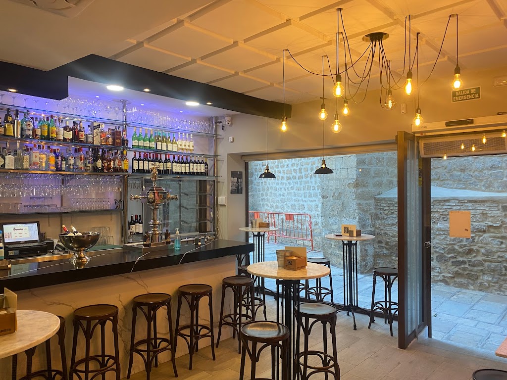 La Rebotica de Vela de Almazan