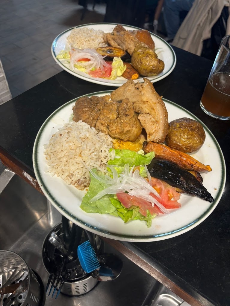 TXOKO POLITA — Comida y bebida